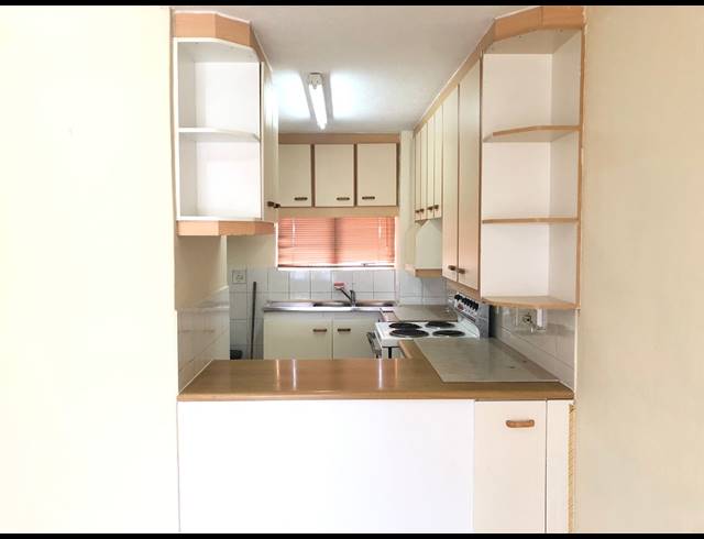 1 BEDROOM APARTMENT RENTED IN ESSENWOOD